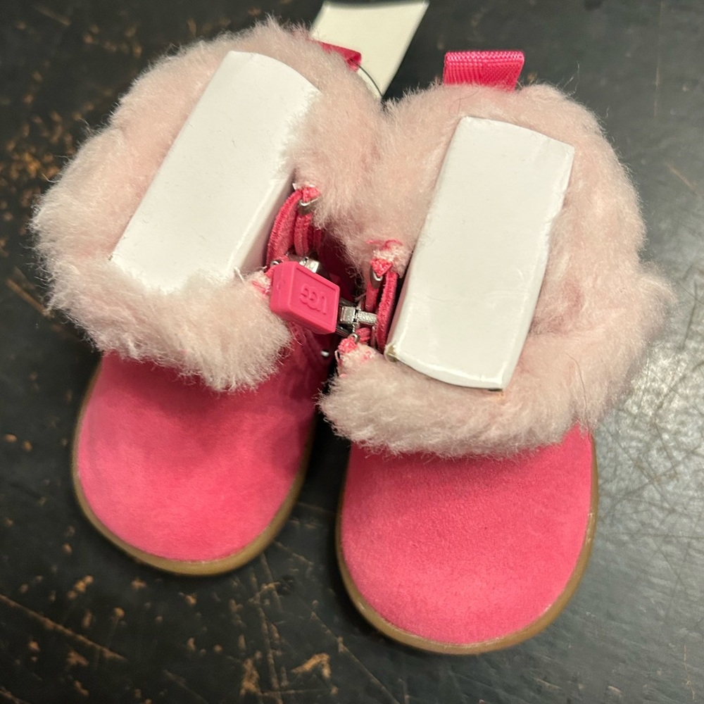 COPY - Baby UGGS brand new